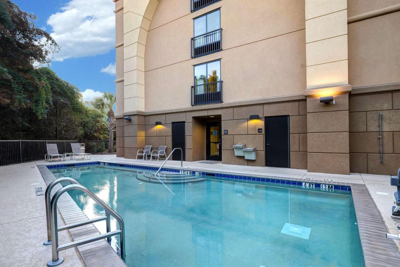Hampton Inn & Suites Pensacola/Gulf Breeze Exterior foto